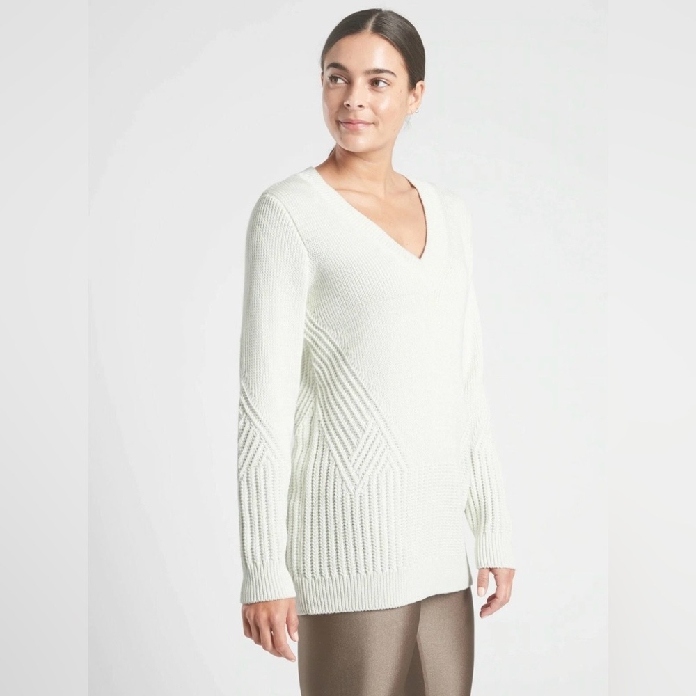 NWT Athleta Teton V-neck Sweater